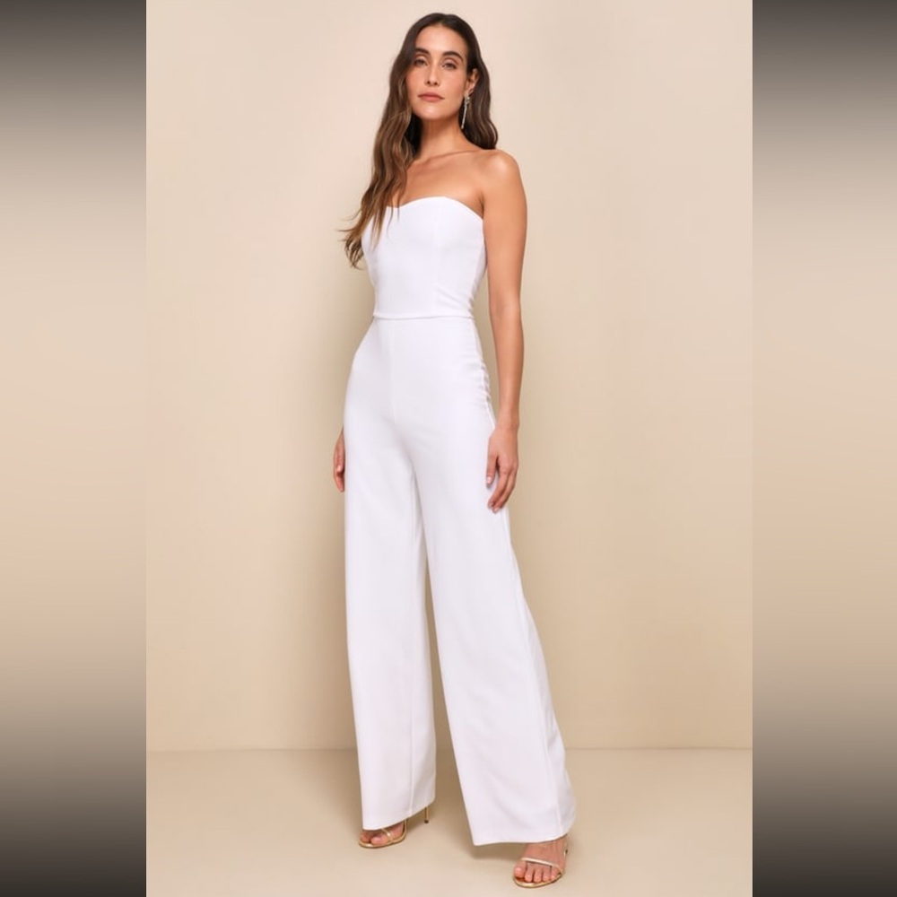 Lulu’s White Wide Leg Jumpsuit, size XXS
